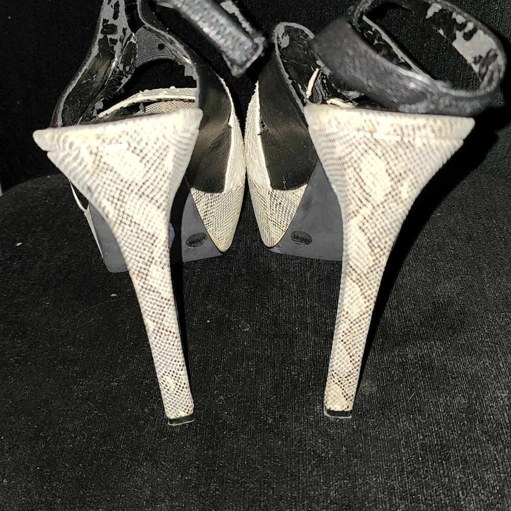 Jessica Simpson Platform   - Picture 4 of 5